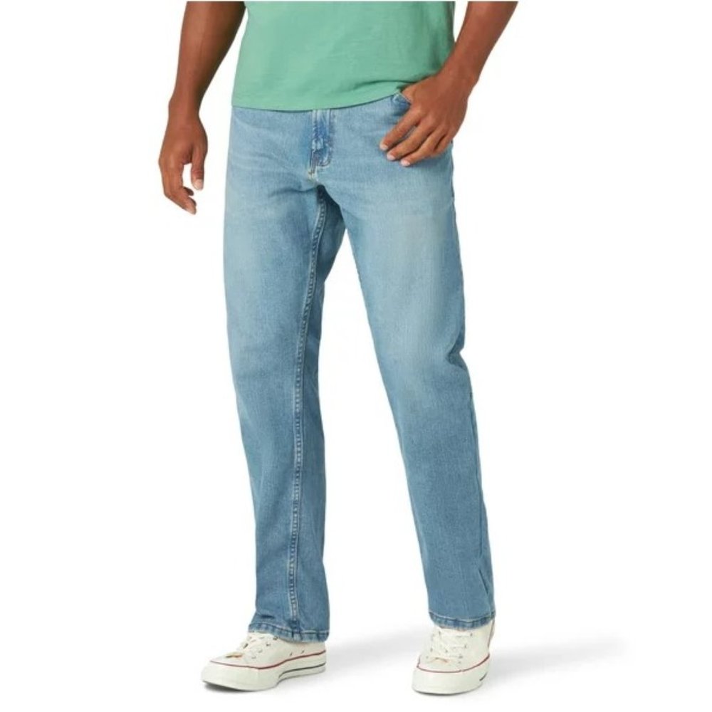 Wrangler Men's  Relaxed Bootcut Jean